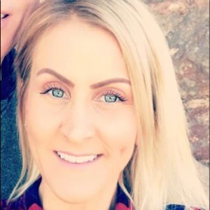 Meet your Posher, Dionne